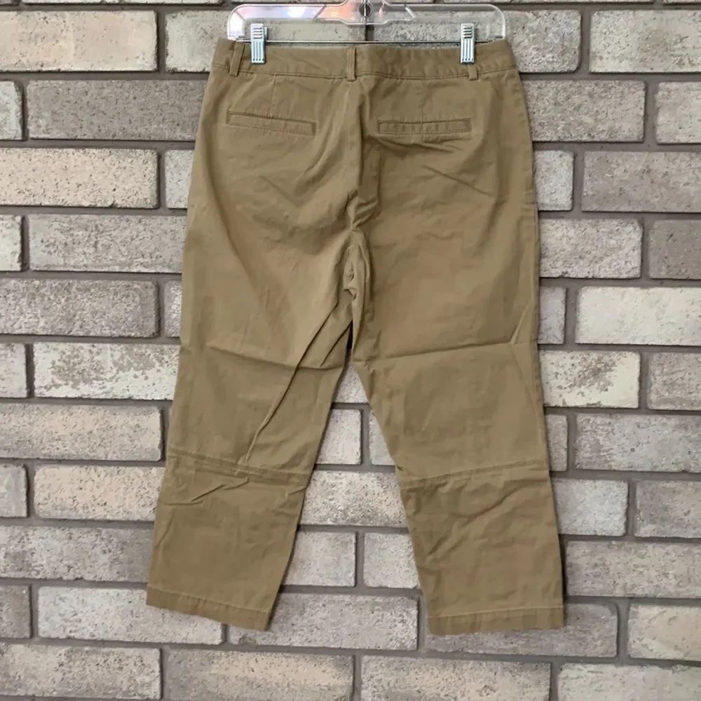 3for$20 Capri shorts size 6 - Picture 2 of 5